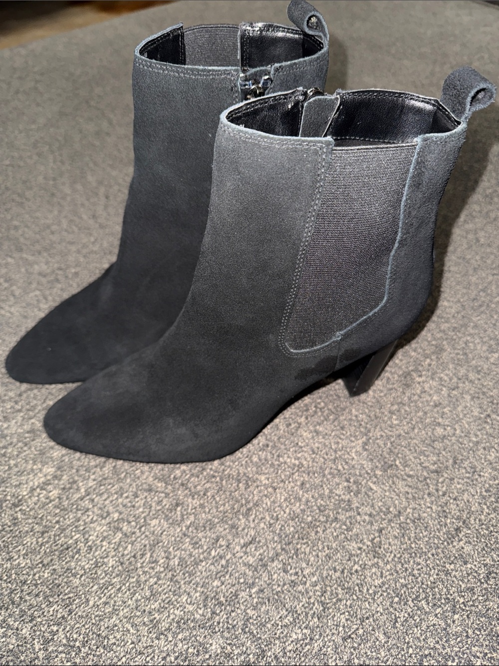 NWOT Blondo Black Suede Pointed-Toe Ankle Boots